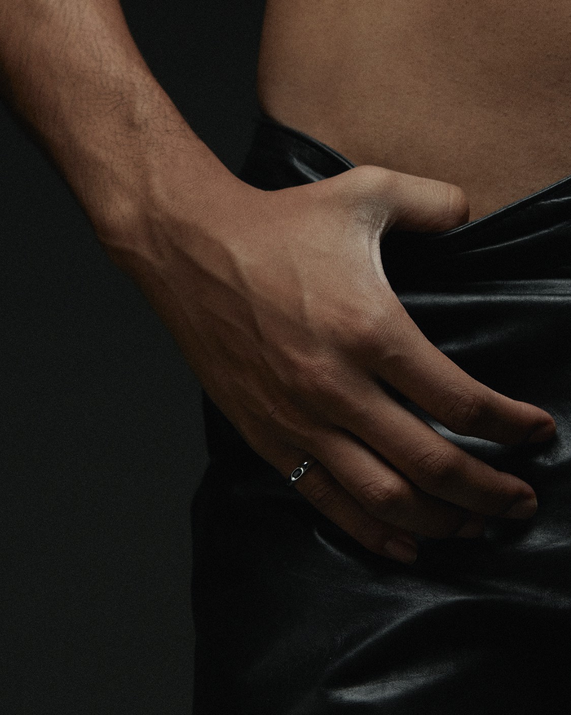 Baby Ying Ring, Black Sapphire 6 Baby Ying Ring, Black Sapphire